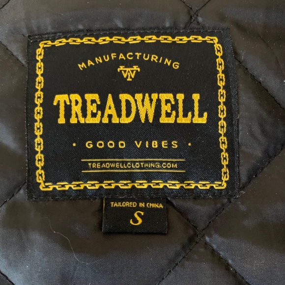 Treadwell customized vest with patches - Picture 4 of 9